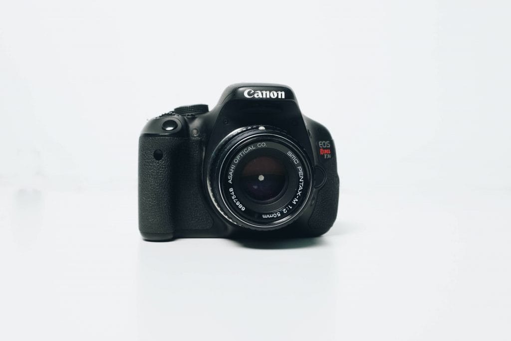 Canon EOS Rebel T3i DSLR camera body