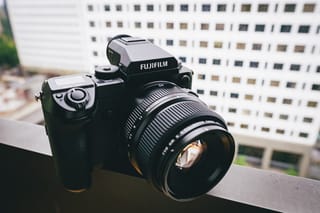 Tilt-Shift Report: Which Medium Format Mirrorless System Should You Choose?